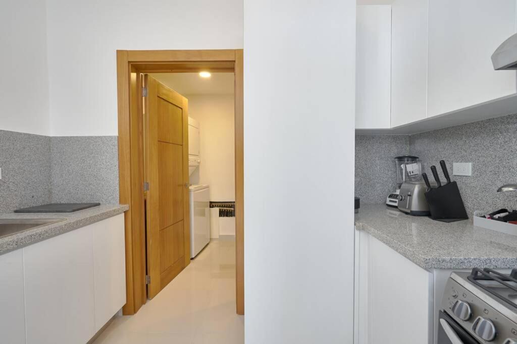 Escape Apartments, Balcony, Pool & Gym In La Julia Santo Domingo Dış mekan fotoğraf