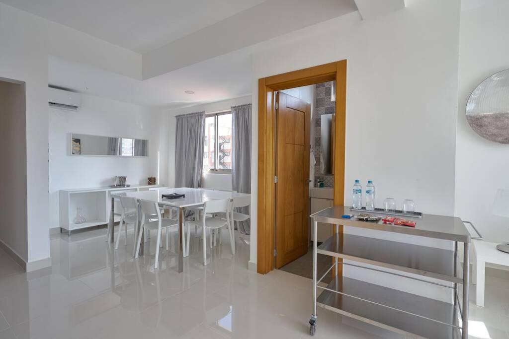 Escape Apartments, Balcony, Pool & Gym In La Julia Santo Domingo Dış mekan fotoğraf