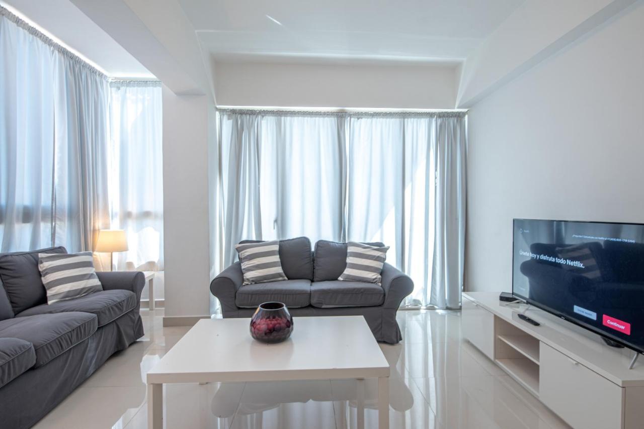 Escape Apartments, Balcony, Pool & Gym In La Julia Santo Domingo Dış mekan fotoğraf